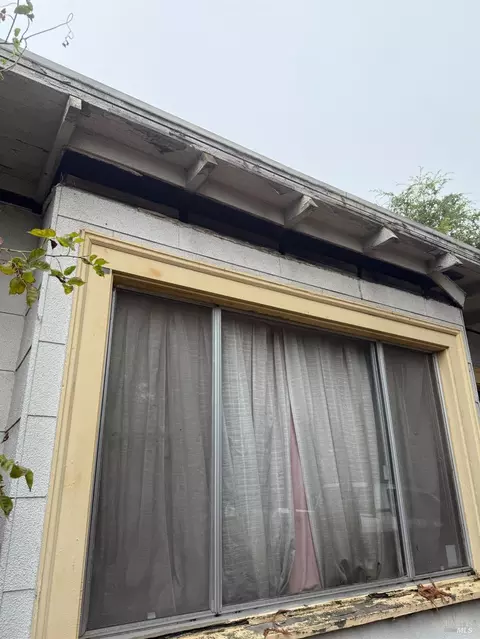 Exterior - 1311 Derby St, Berkeley, CA 94702 photo 4 of 10
