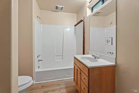 Bath - 27931 Poppy Dr, Willits, CA 95490 photo 3 of 3
