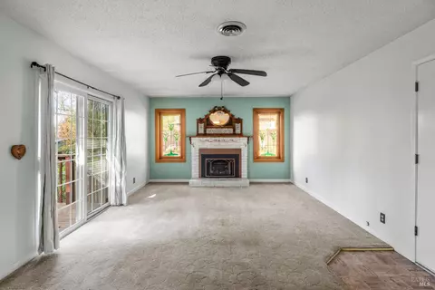 Living - 1242 Poplar Ave, Willits, CA 95490 photo 1 of 4