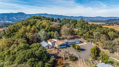 3371 Old River Rd, Ukiah, CA 95482