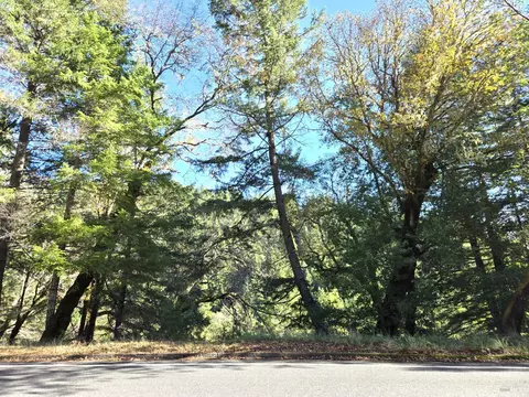 2713 Primrose Dr, Willits, CA 95490