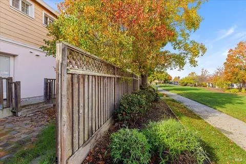 Exterior - 803 Daniels Ave, Vallejo, CA 94590 photo 4 of 6
