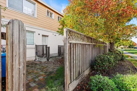 Exterior - 803 Daniels Ave, Vallejo, CA 94590 photo 3 of 6
