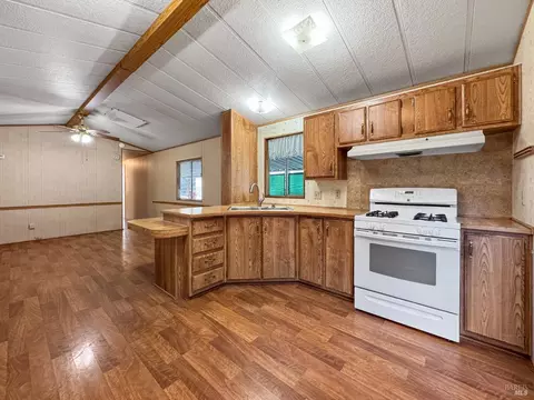 700 E Gobbi St #37, Ukiah, CA 95482 photo 5