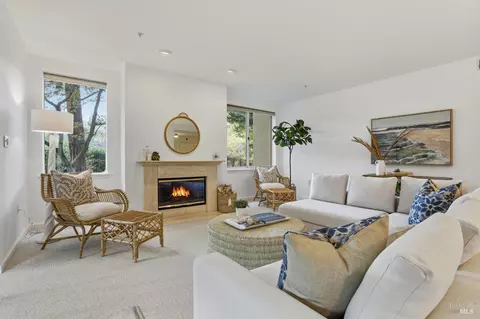 400 Deer Valley Rd #2F, San Rafael, CA 94903