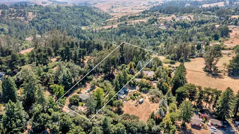 View/Area - 3590 Burnside Rd, Sebastopol, CA 95472 photo 1 of 5