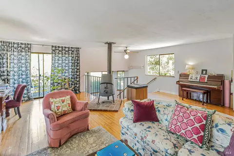 Living - 3590 Burnside Rd, Sebastopol, CA 95472 photo 3 of 5