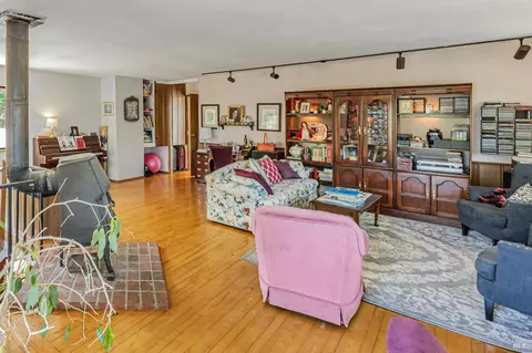 Living - 3590 Burnside Rd, Sebastopol, CA 95472 photo 4 of 5