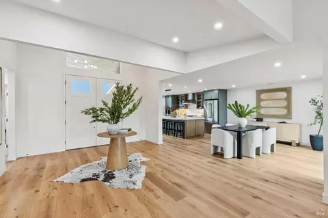 Entry Way - 145 Yolo St, Corte Madera, CA 94925 photo 4 of 8