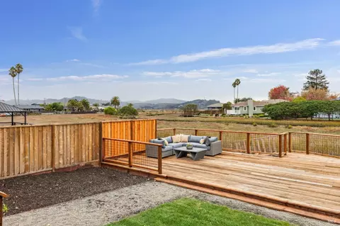Exterior - 145 Yolo St, Corte Madera, CA 94925 photo 11 of 17