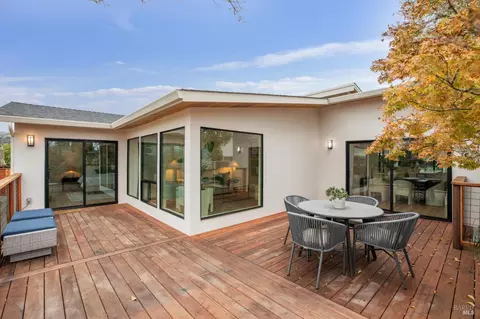 Exterior - 145 Yolo St, Corte Madera, CA 94925 photo 7 of 17