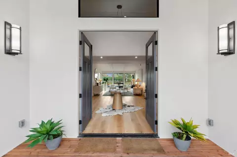 Entry Way - 145 Yolo St, Corte Madera, CA 94925 photo 2 of 8