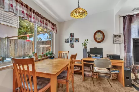 1324 Delwood St, Vallejo, CA 94591 photo 8