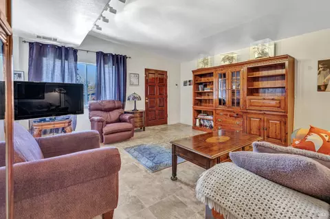 1324 Delwood St, Vallejo, CA 94591 photo 3