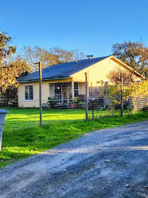 3988 Pyle Ave, Santa Rosa, CA 95407