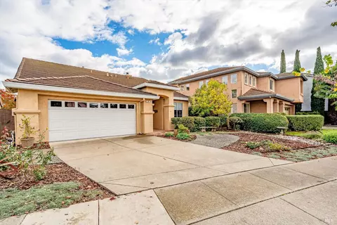 Exterior - 30 Peninsula Ct, Napa, CA 94559 photo 2 of 15