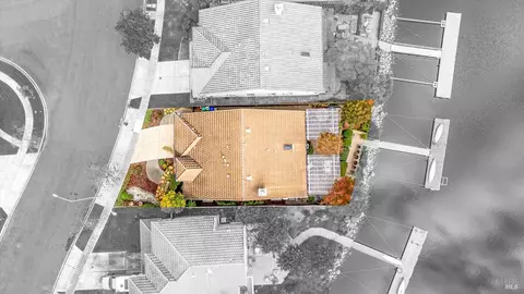 View/Area - 30 Peninsula Ct, Napa, CA 94559 photo 5 of 16