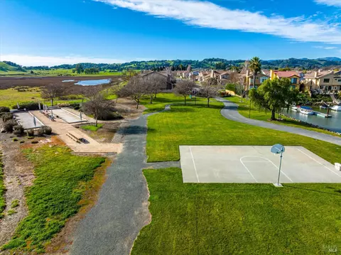 View/Area - 30 Peninsula Ct, Napa, CA 94559 photo 11 of 16