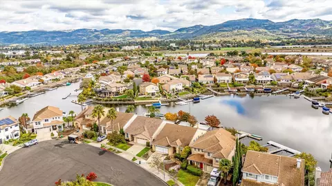 View/Area - 30 Peninsula Ct, Napa, CA 94559 photo 6 of 16