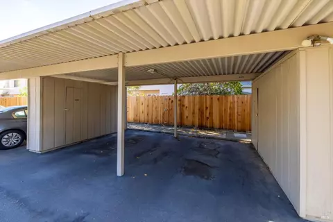 Exterior - 337 Eldridge Ave, Vacaville, CA 95688 photo 8 of 9