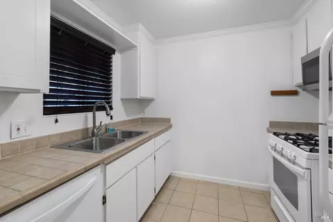 Kitchen - 337 Eldridge Ave, Vacaville, CA 95688 photo 1 of 3