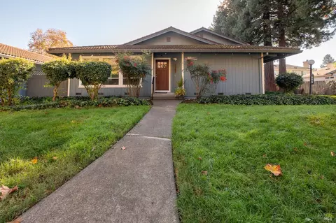 783 Hudis St, Rohnert Park, CA 94928