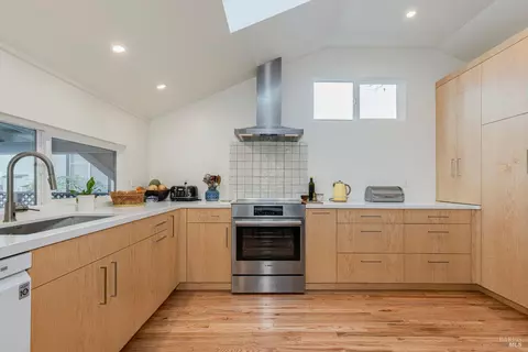 Kitchen - 340 Payran St, Petaluma, CA 94952 photo 1 of 4