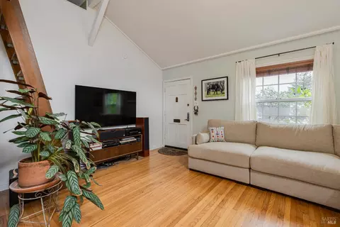 Living - 340 Payran St, Petaluma, CA 94952 photo 1 of 1