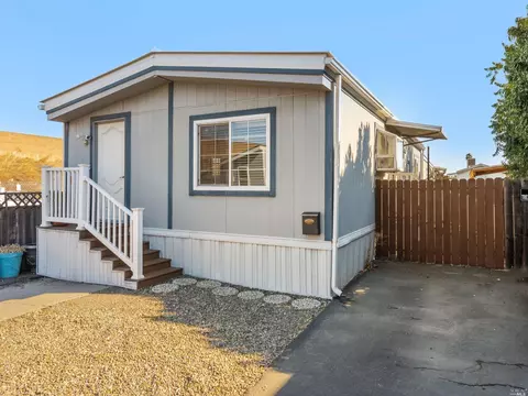 23 Anchor Dr, Suisun City, CA 94585