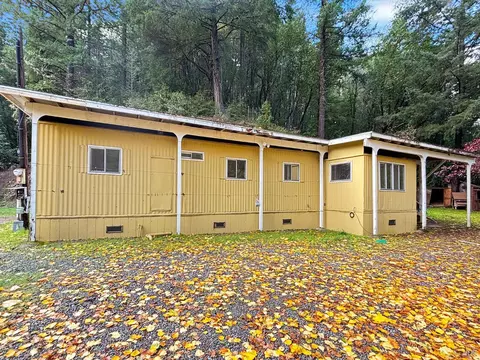 5011 Canyon Rd, Willits, CA 95490