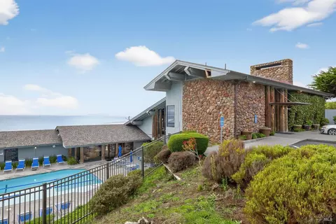 Exterior - 21002 Heron Dr, Bodega Bay, CA 94923 photo 15 of 20