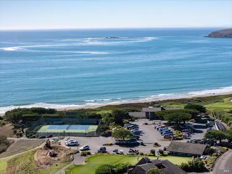 View/Area - 21002 Heron Dr, Bodega Bay, CA 94923 photo 6 of 9