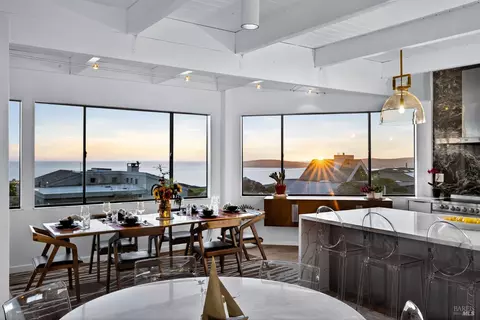 Dining - 21002 Heron Dr, Bodega Bay, CA 94923 photo 2 of 12