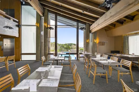 Dining - 21002 Heron Dr, Bodega Bay, CA 94923 photo 11 of 12