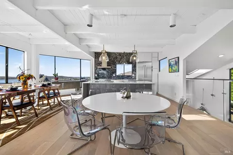 Dining - 21002 Heron Dr, Bodega Bay, CA 94923 photo 6 of 12