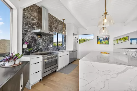 Kitchen - 21002 Heron Dr, Bodega Bay, CA 94923 photo 3 of 5