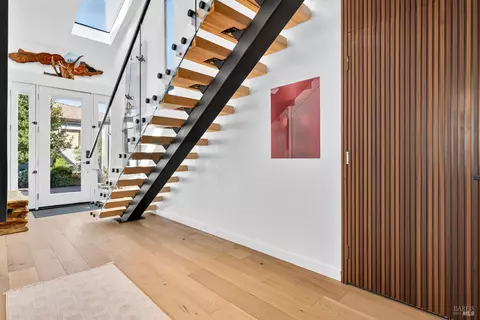 Entry Way - 21002 Heron Dr, Bodega Bay, CA 94923 photo 5 of 5
