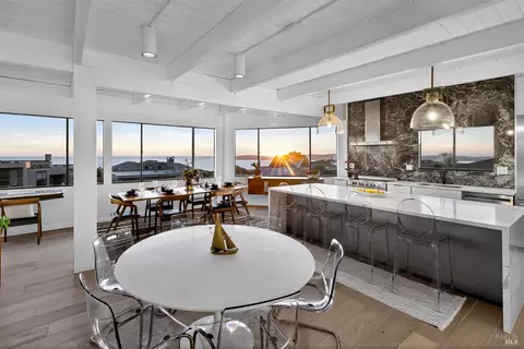 Dining - 21002 Heron Dr, Bodega Bay, CA 94923 photo 9 of 12