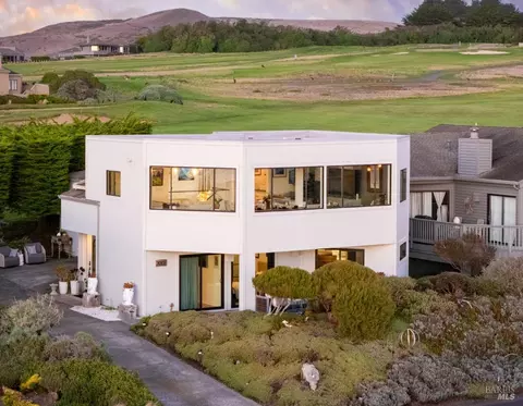 Exterior - 21002 Heron Dr, Bodega Bay, CA 94923 photo 1 of 20