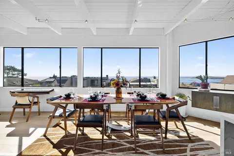 Dining - 21002 Heron Dr, Bodega Bay, CA 94923 photo 7 of 12
