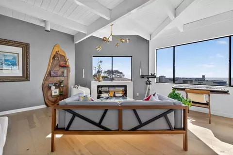 Living - 21002 Heron Dr, Bodega Bay, CA 94923 photo 5 of 5