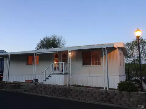 102 Goya Dr, Fairfield, CA 94534 photo 4