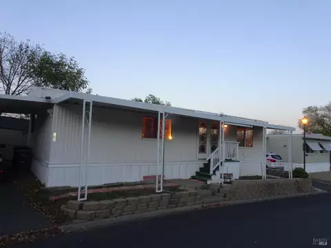 102 Goya Dr, Fairfield, CA 94534 photo 2
