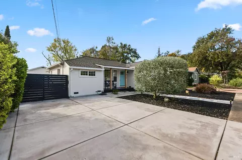 2817 Pine St, Napa, CA 94558 photo 3