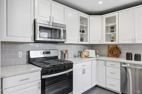 2817 Pine St, Napa, CA 94558 photo 21