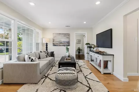 2817 Pine St, Napa, CA 94558 photo 9