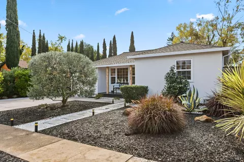 2817 Pine St, Napa, CA 94558