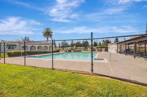 86 Biltmore Ct, Fairfield, CA 94533 photo 27