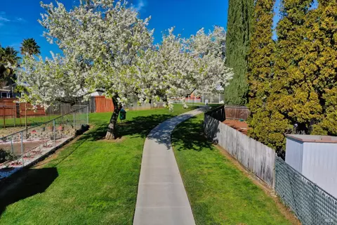 86 Biltmore Ct, Fairfield, CA 94533 photo 40