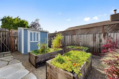 Exterior - 2726 Edison St, Graton, CA 95444 photo 9 of 11